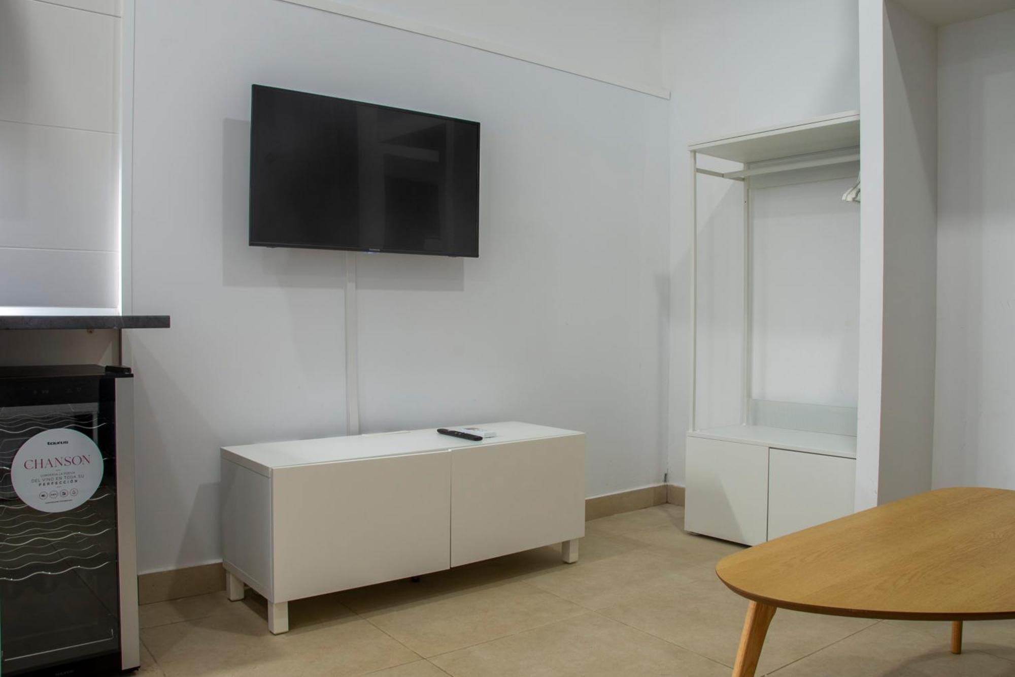 Apartamentos La Tahona Cadiz Exterior photo
